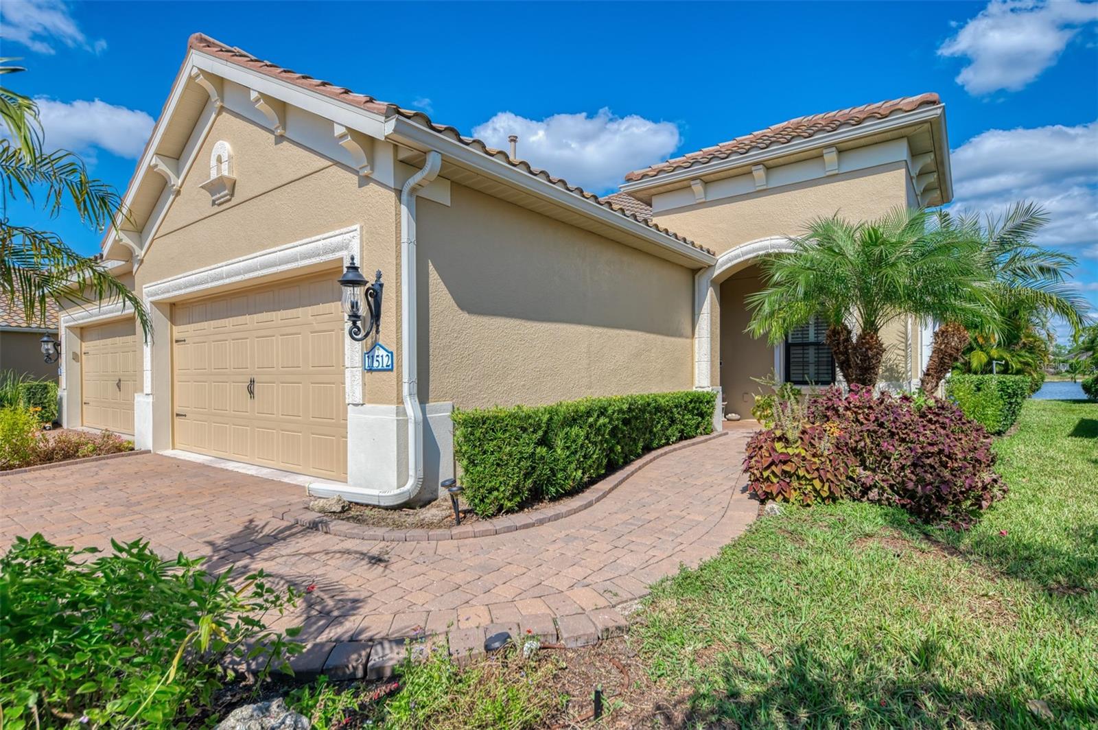 11512 Okaloosa Dr, Venice, FL 34293