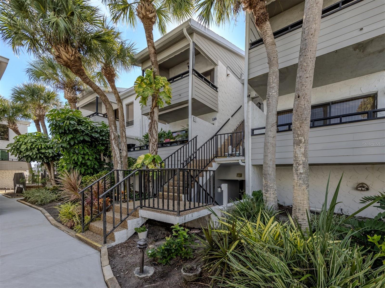1555 Tarpon Center Dr #255, Venice, FL 34285