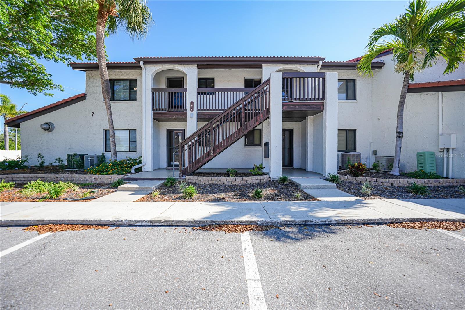 1636 Stickney Point Rd #36-201, Sarasota, FL 34231