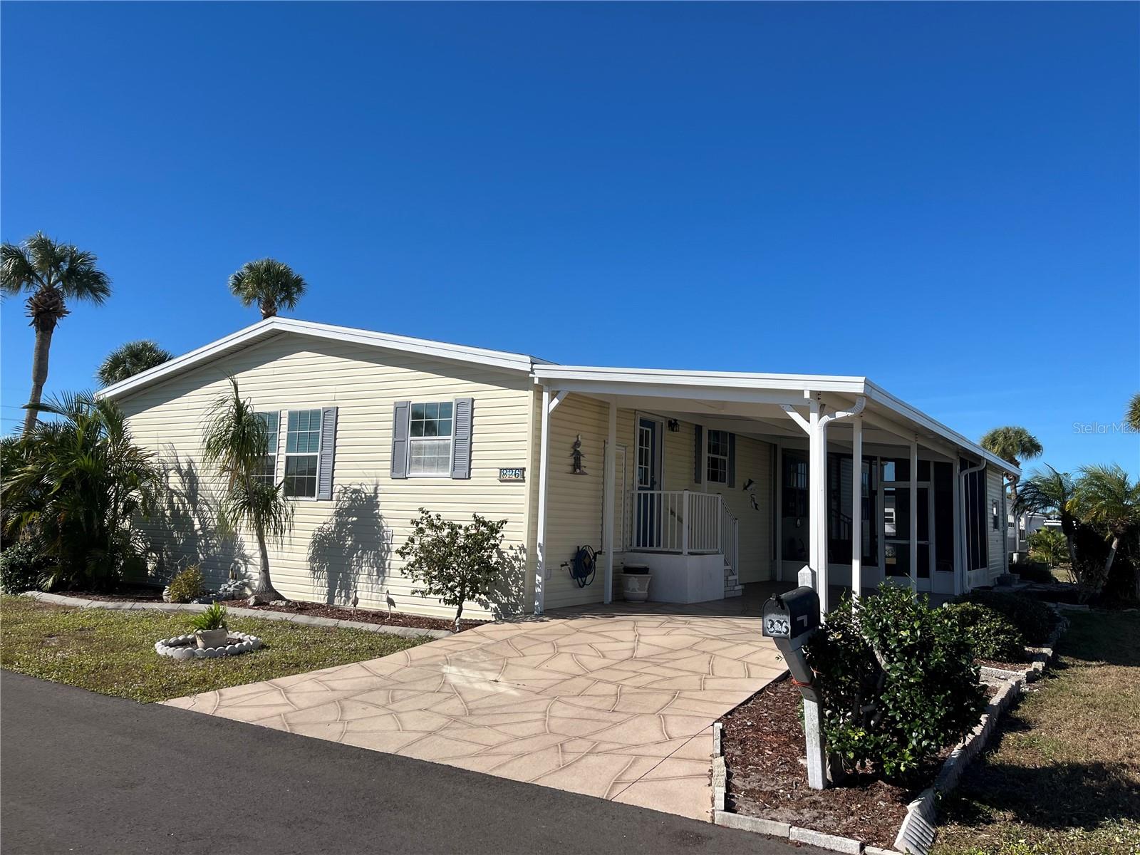 826 Cervina Dr S, Venice, FL 34285