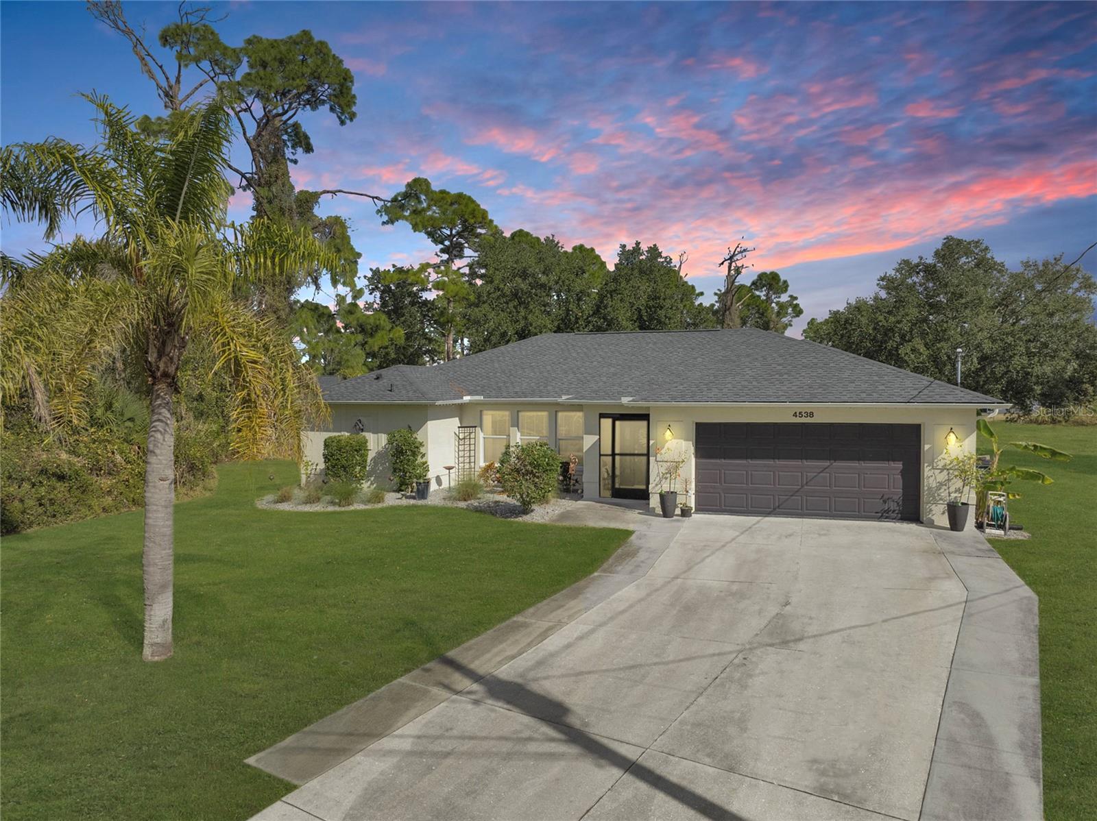 4538 Bathfeld Rd, North Port, FL 34291