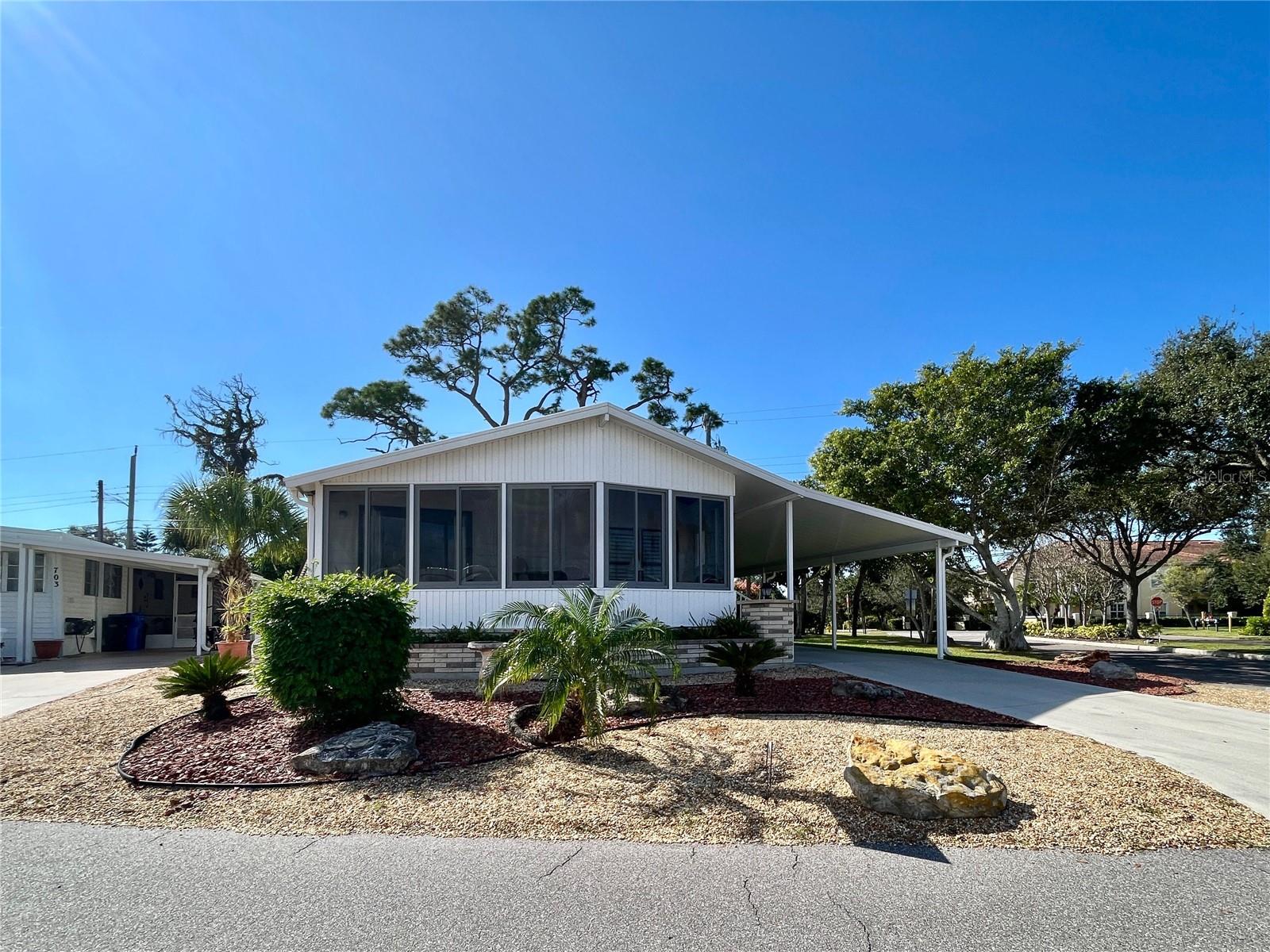701 S Green Cir, Venice, FL 34285