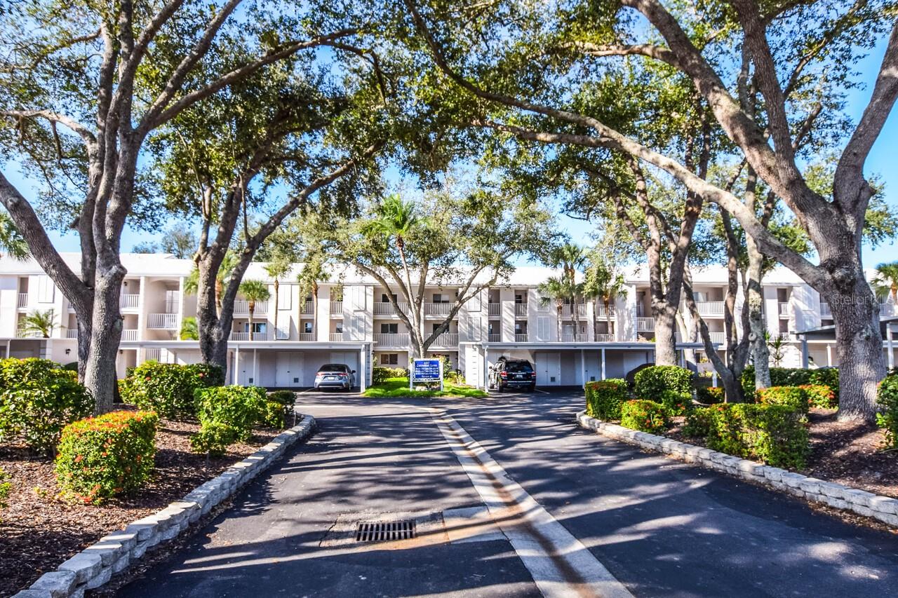 437 Cerromar Ln #519, Venice, FL 34293
