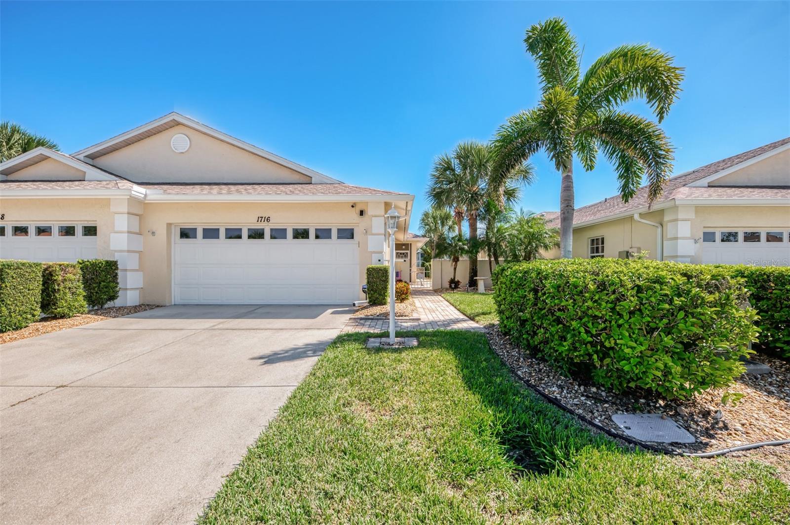 1716 Fountain View Cir, Venice, FL 34292