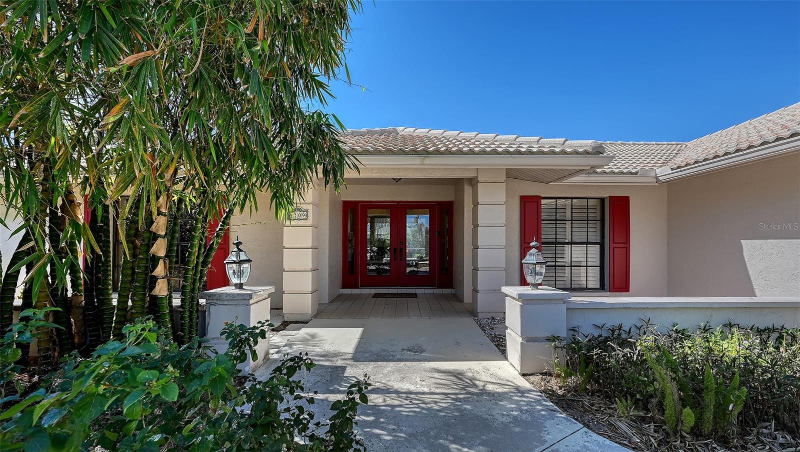 1109 Delacroix Cir, Nokomis, FL 34275