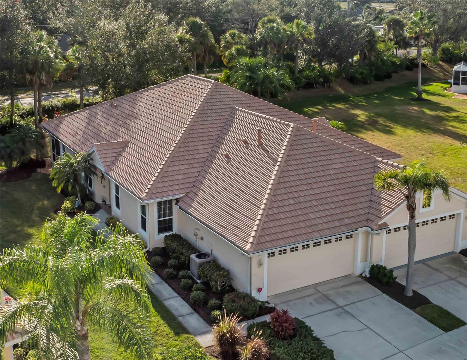 4827 Whispering Oaks Dr, North Port, FL 34287