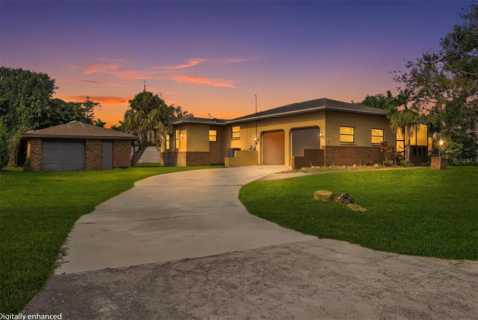 1356 Yacht Club Dr, Venice, FL 34293