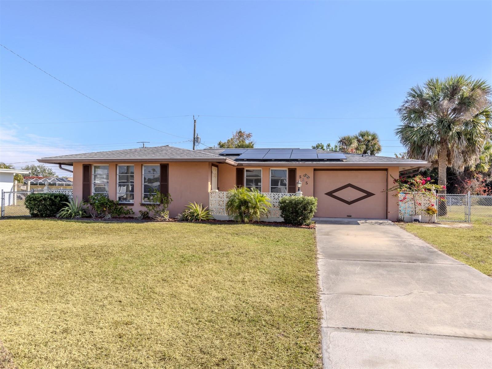 525 Azalea Dr Nw, Port Charlotte, FL 33952