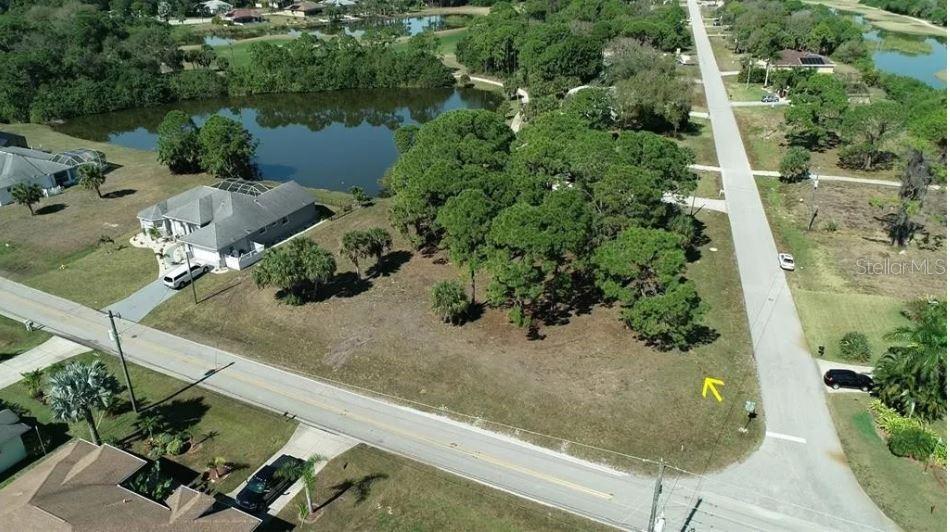 2 Pine Valley Ct, Rotonda West, FL 33947