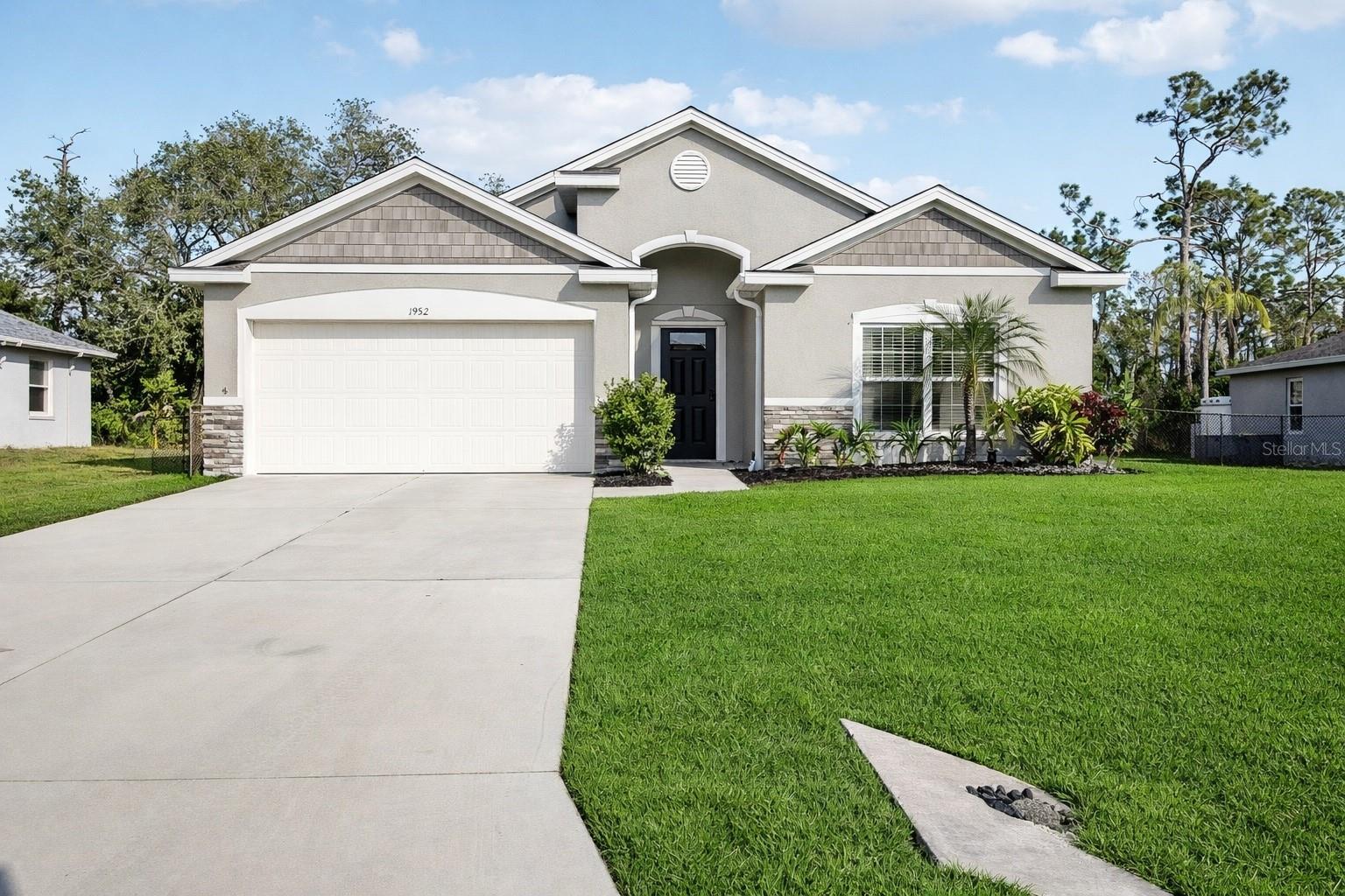 1952 Yankee Ter, North Port, FL 34286