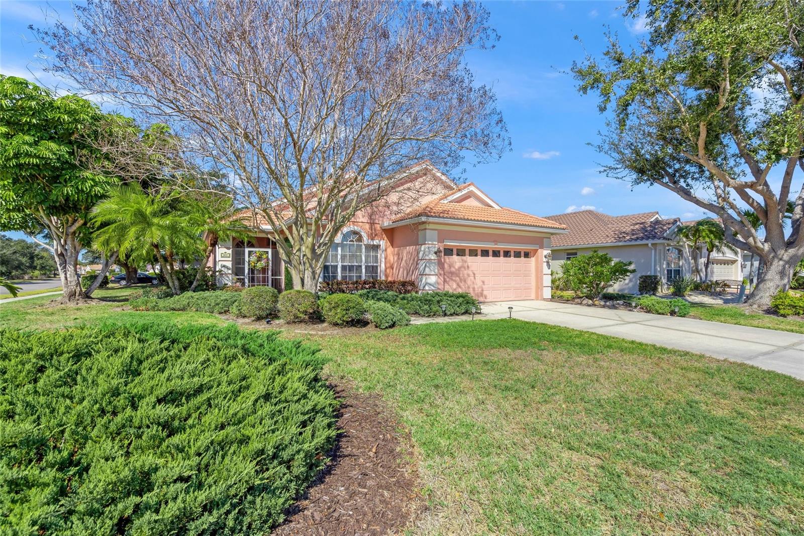 805 Derbyshire Dr, Venice, FL 34285