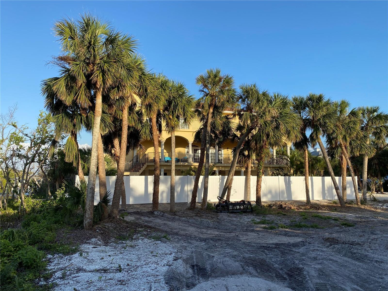 61 Palm Dr, Placida, FL 33946