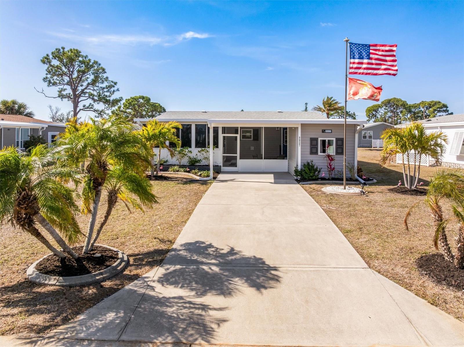 9027 Kestral Cir, Englewood, FL 34224