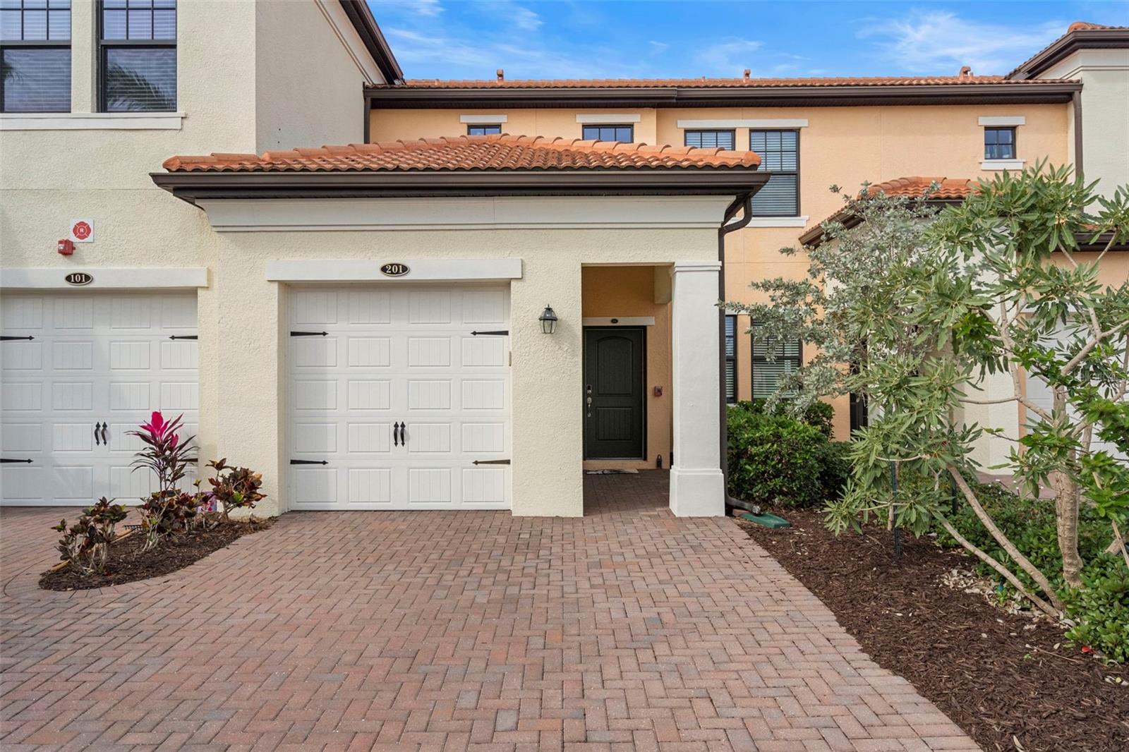 10058 Crooked Creek Dr #201, Venice, FL 34293