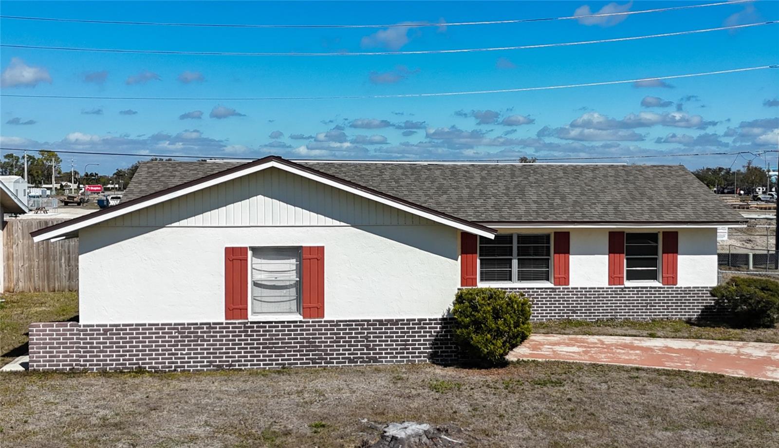 637 Michigan Dr N, Venice, FL 34293