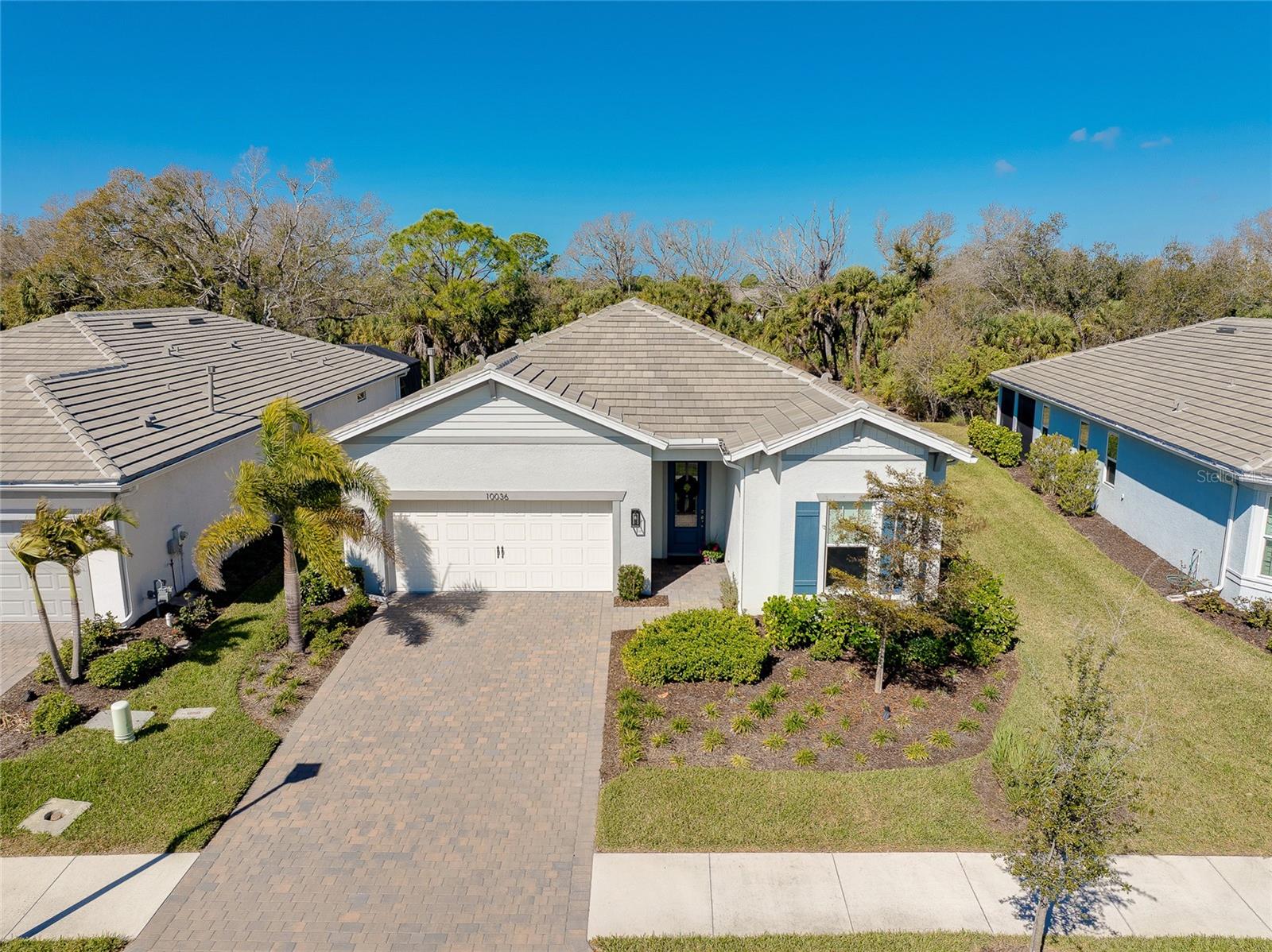 10036 Beachwalk Dr, Englewood, FL 34223
