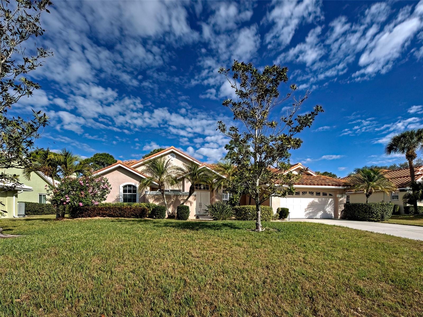 1989 White Feather Ln, Nokomis, FL 34275