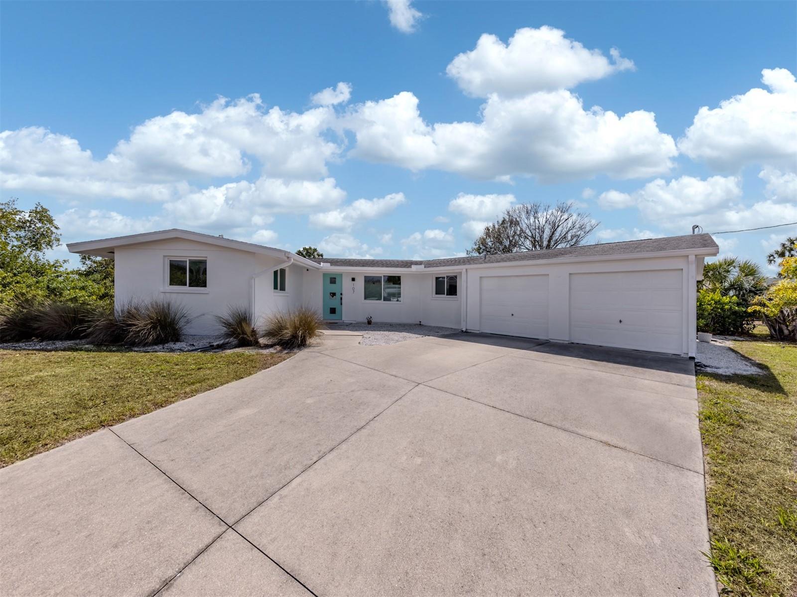 107 Sorrento Dr, Osprey, FL 34229