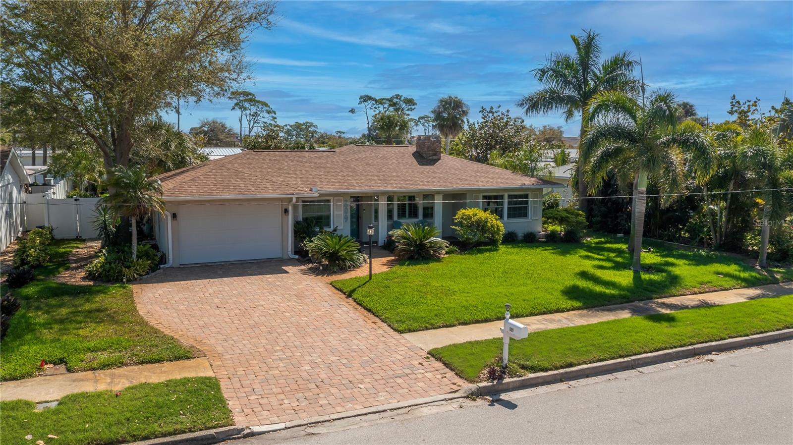 809 Nokomis Ave S, Venice, FL 34285