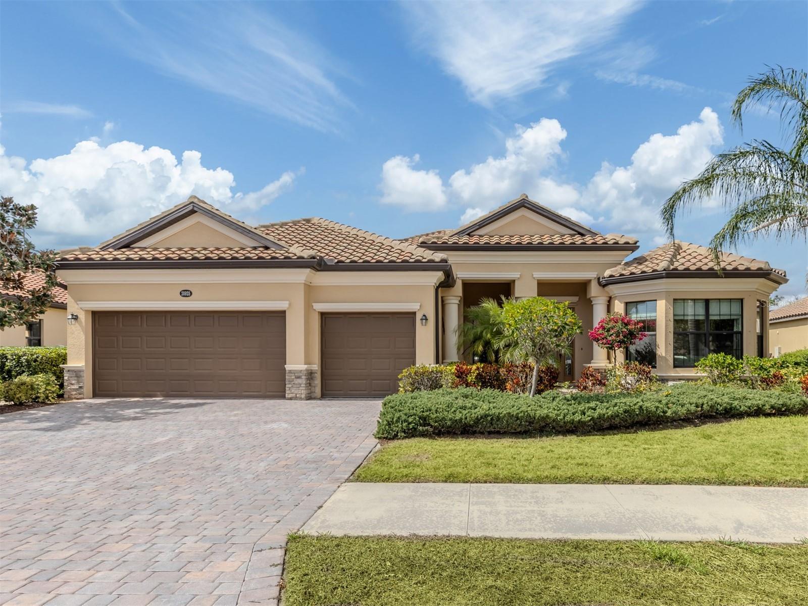 20925 Loggia Ct, Venice, FL 34293
