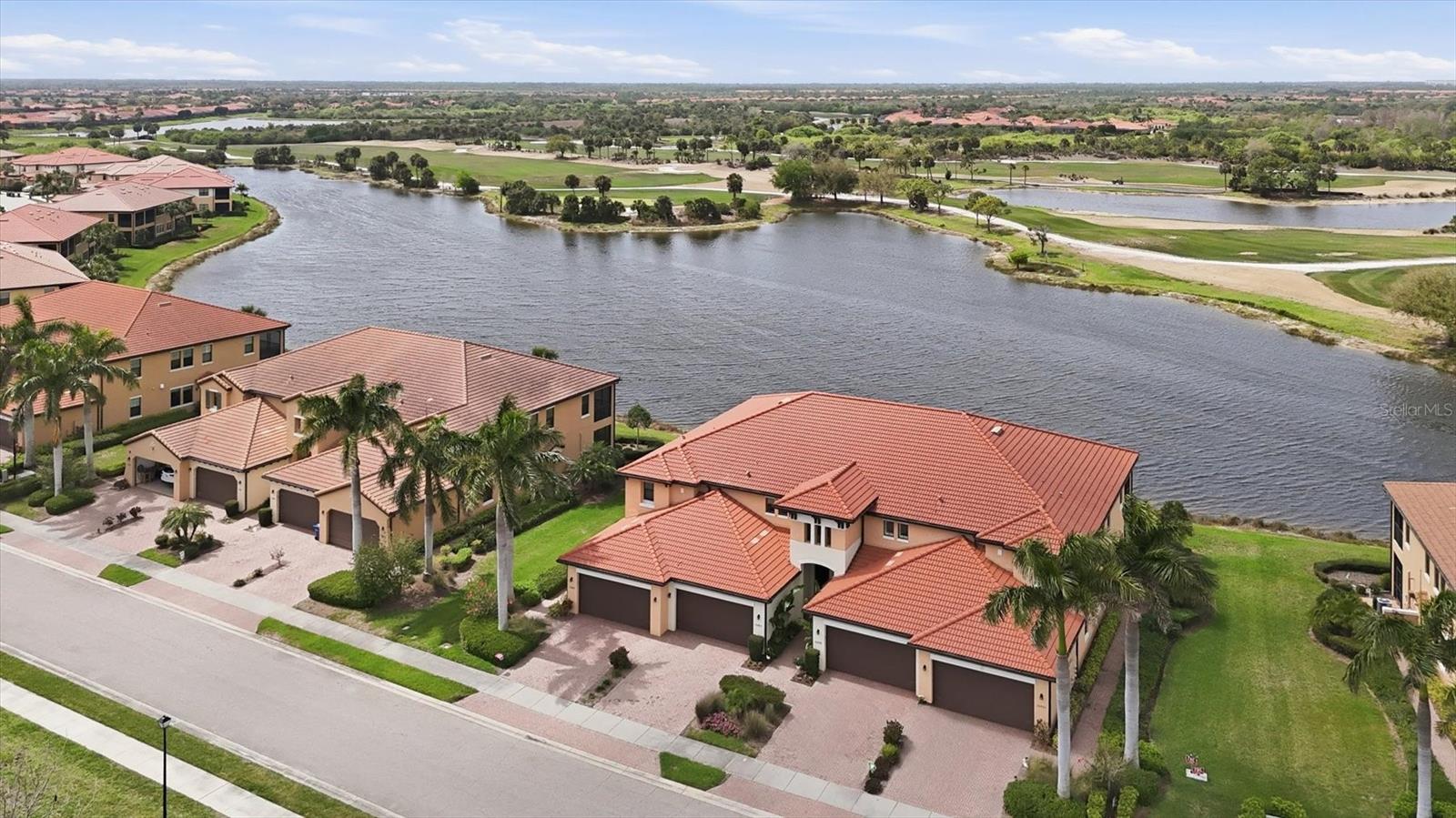 23455 Awabuki Dr #16-201, Venice, FL 34293