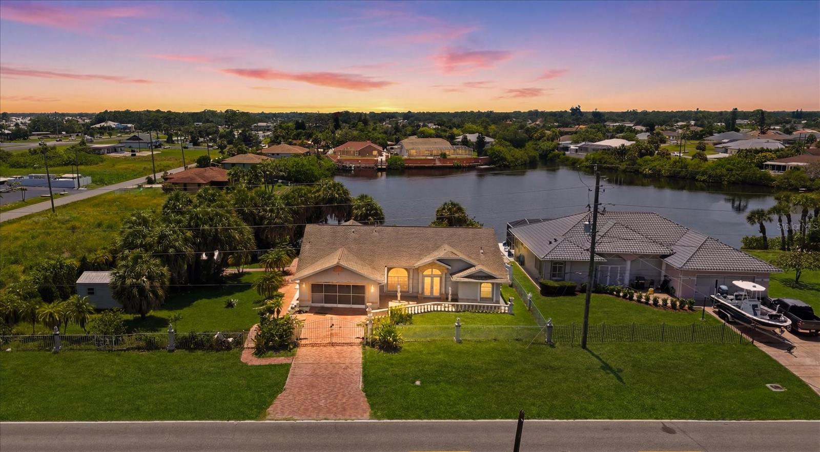 126 Ortiz Blvd, North Port, FL 34287