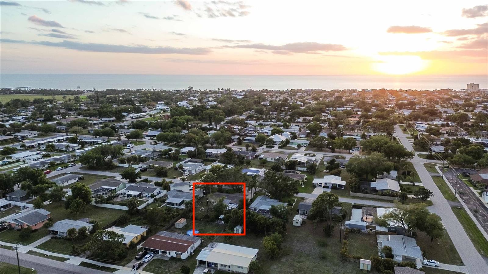 913 Church St, Venice, FL 34285