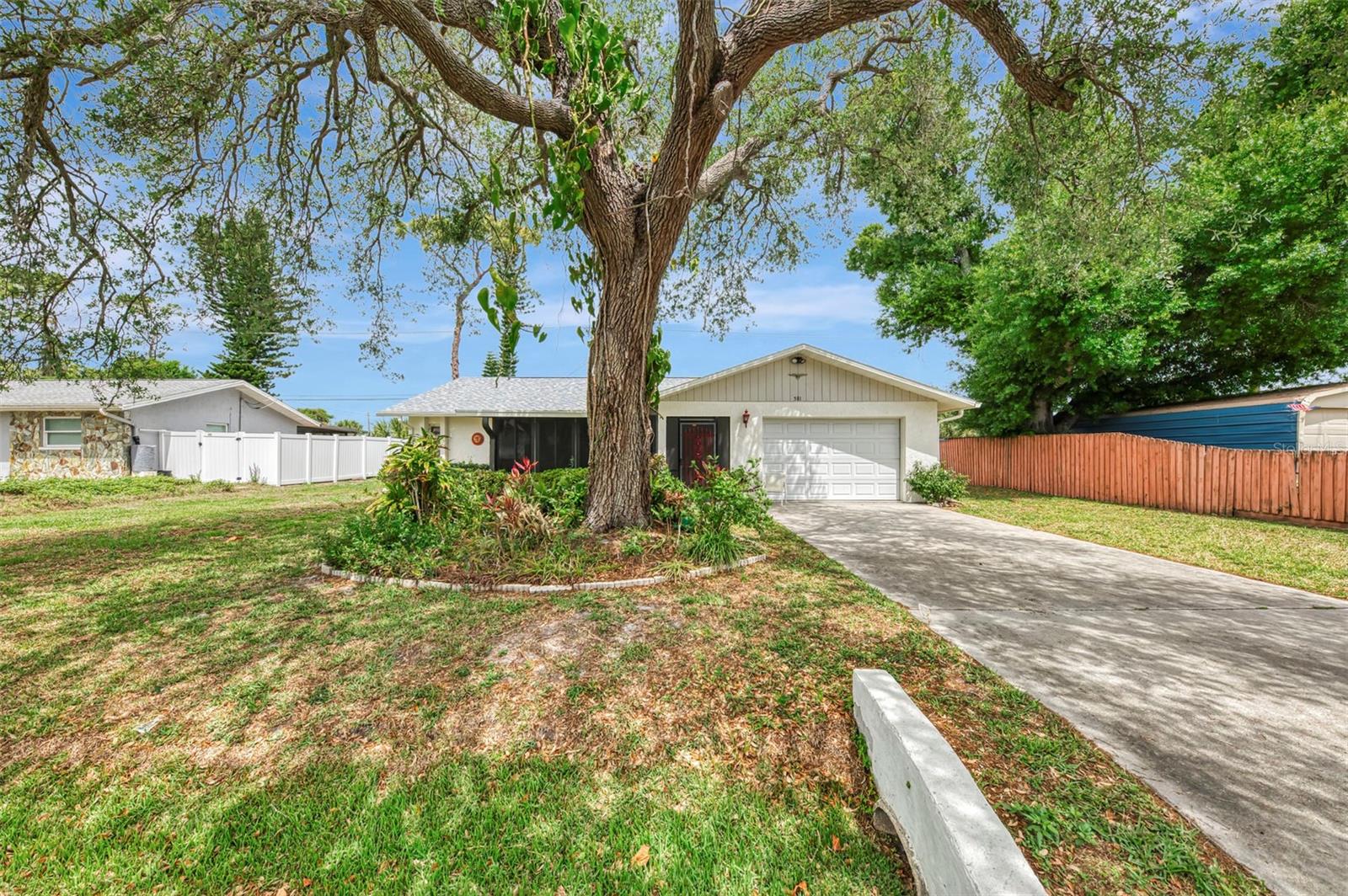 581 Crocus Rd, Venice, FL 34293