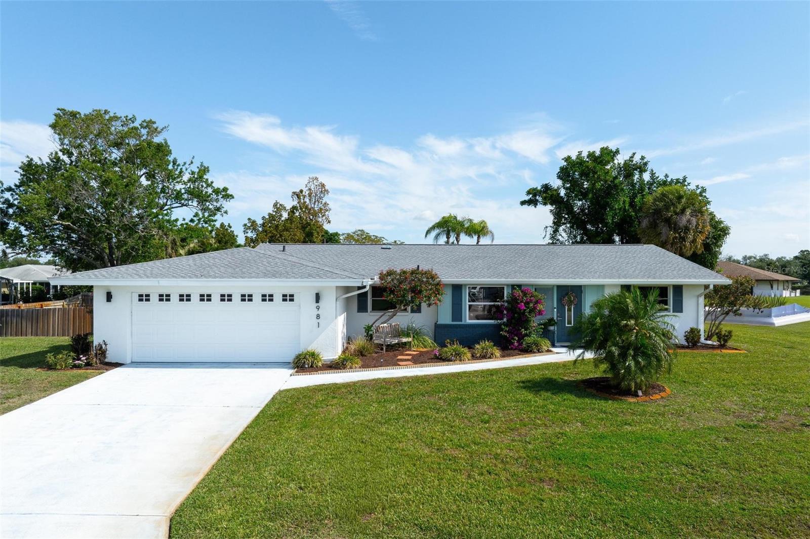 981 N Gondola Dr, Venice, FL 34293