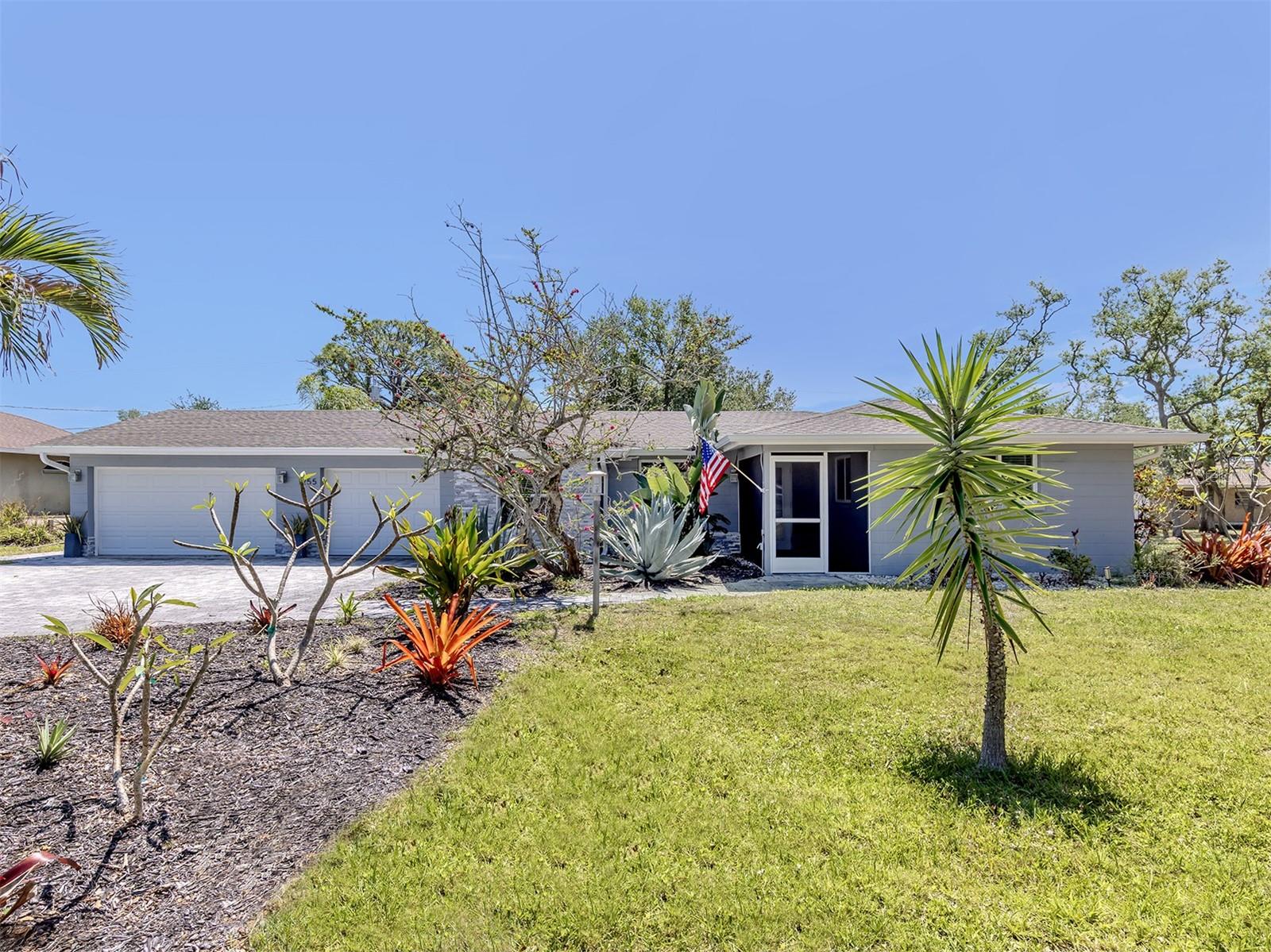1255 Yacht Club Dr, Venice, FL 34293