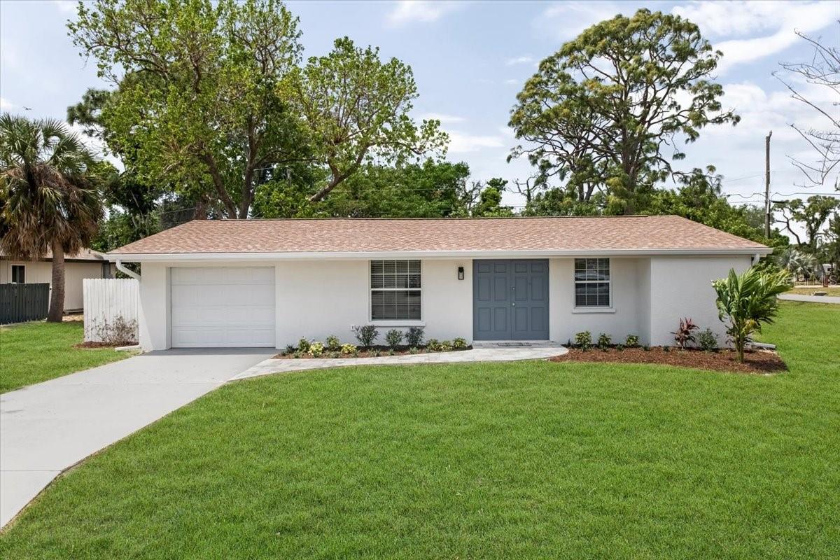 1160 Olympia Rd, Venice, FL 34293