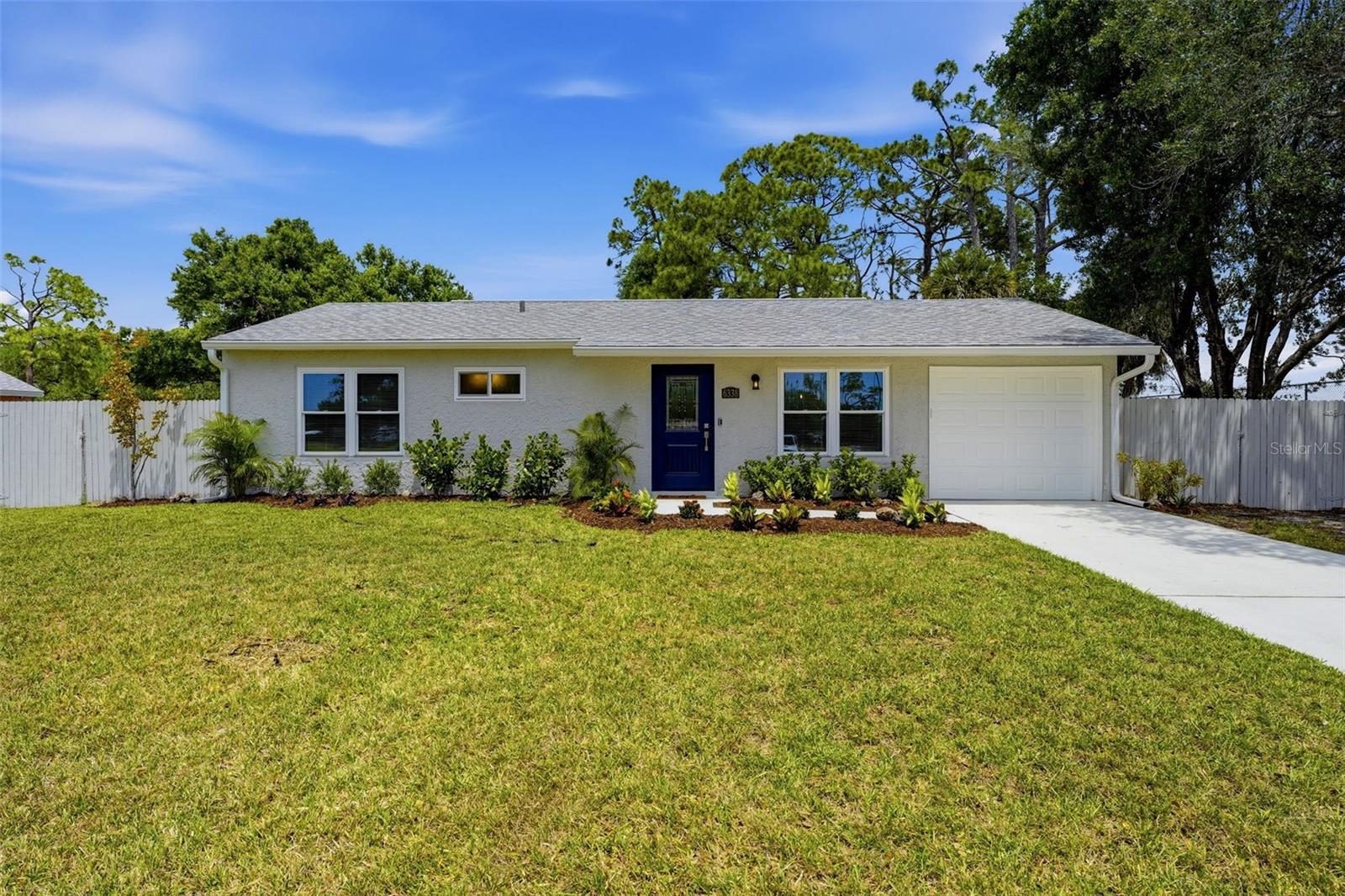 6338 Kenwood Dr, North Port, FL 34287