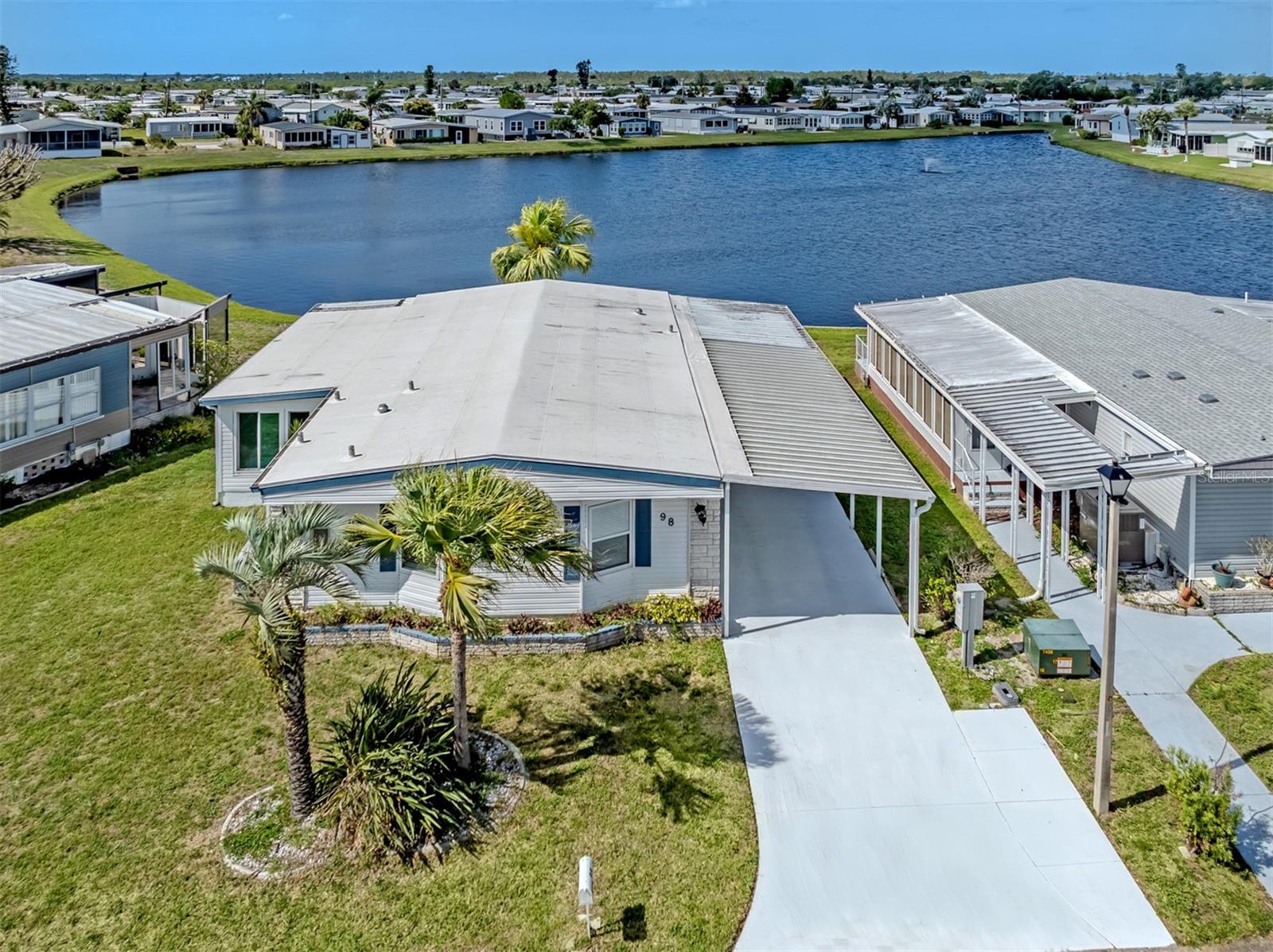 98 Lakeview Dr, North Port, FL 34287