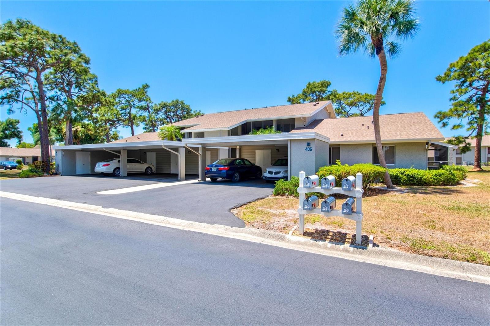 404 Pinebrook Cres #4, Venice, FL 34285