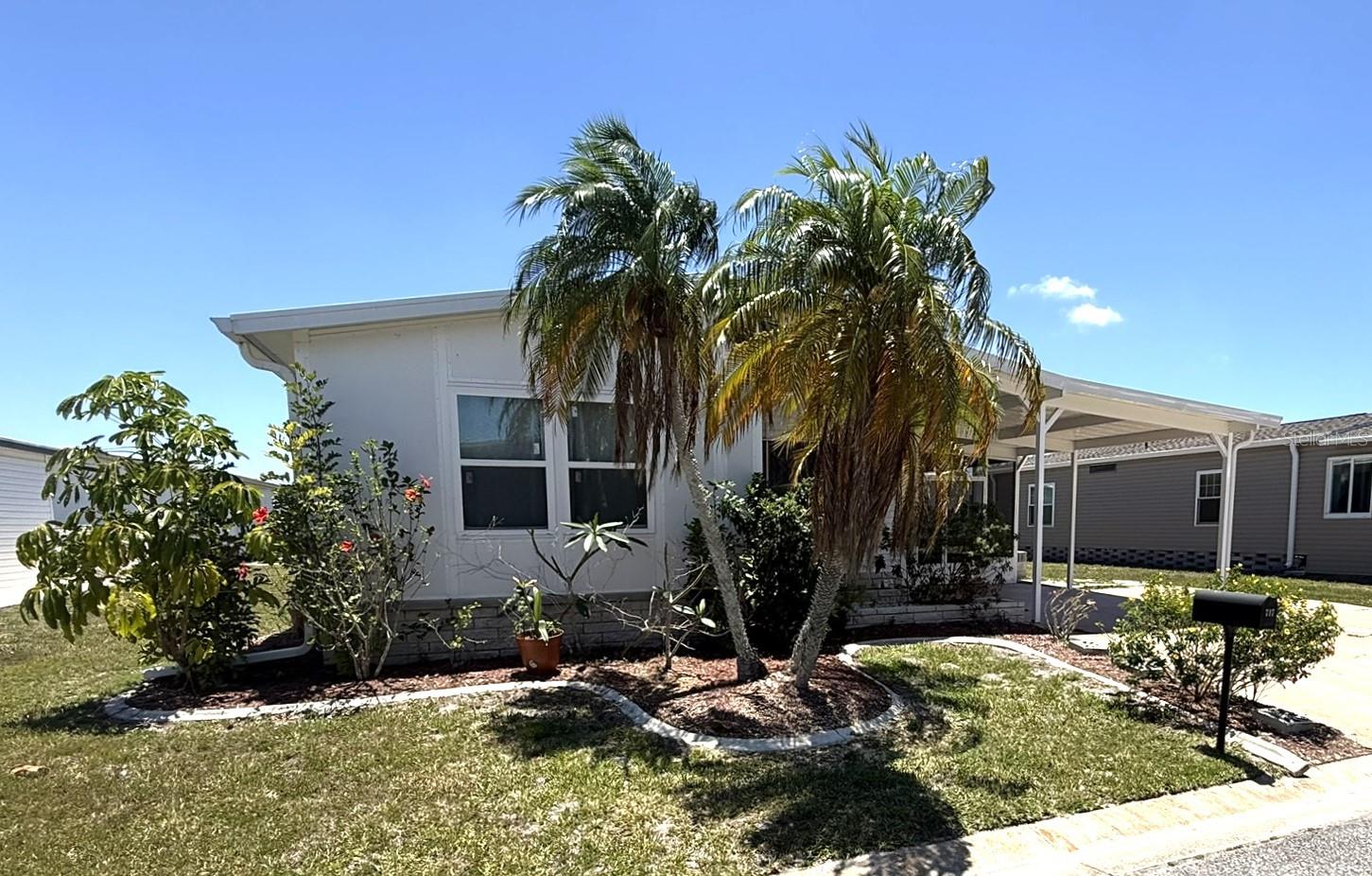 717 Riverview Cir, North Port, FL 34287