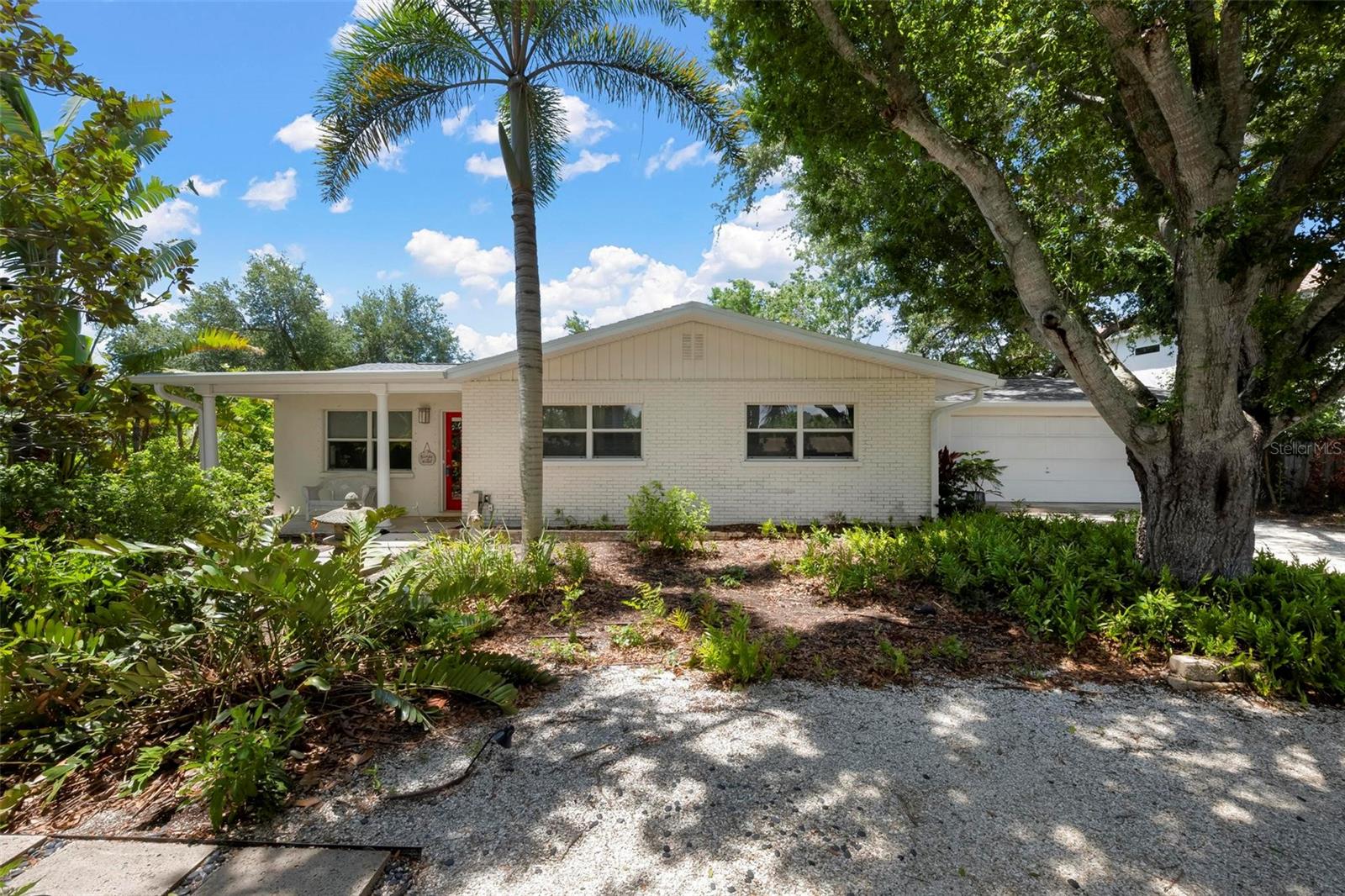 417 Baycrest Dr, Venice, FL 34285