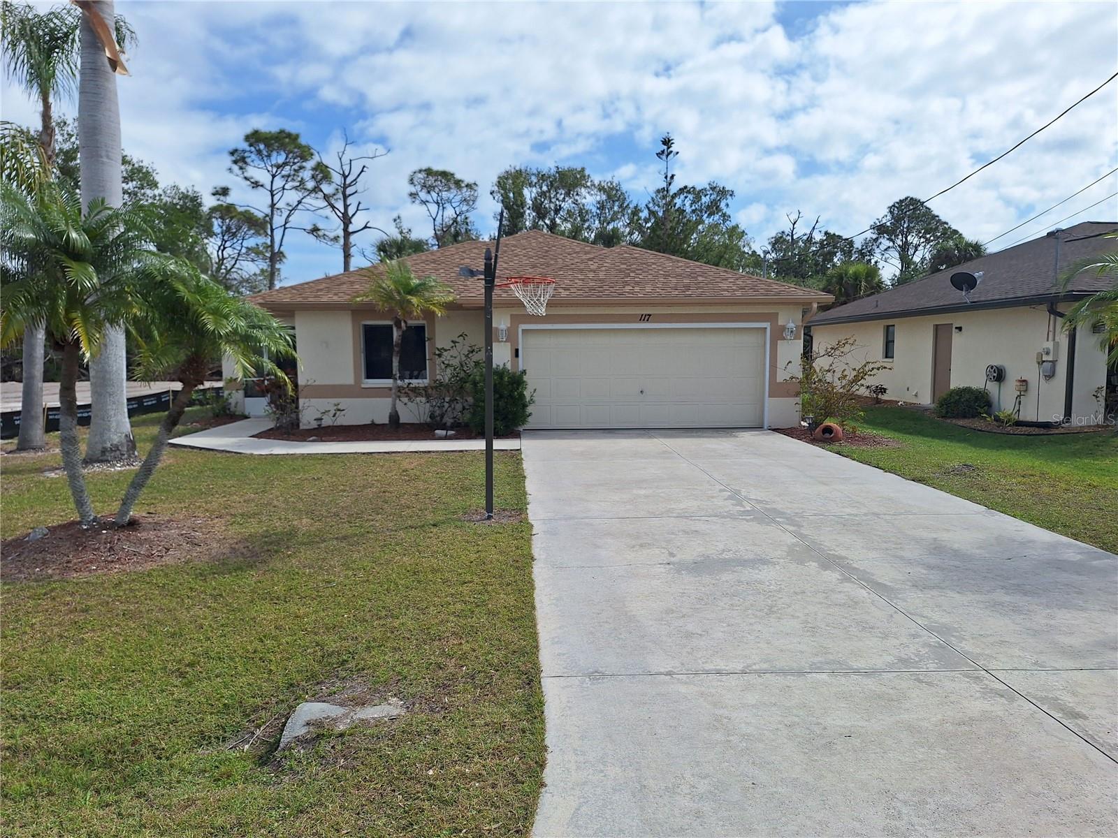 117 Siesta Rd, Rotonda West, FL 33947