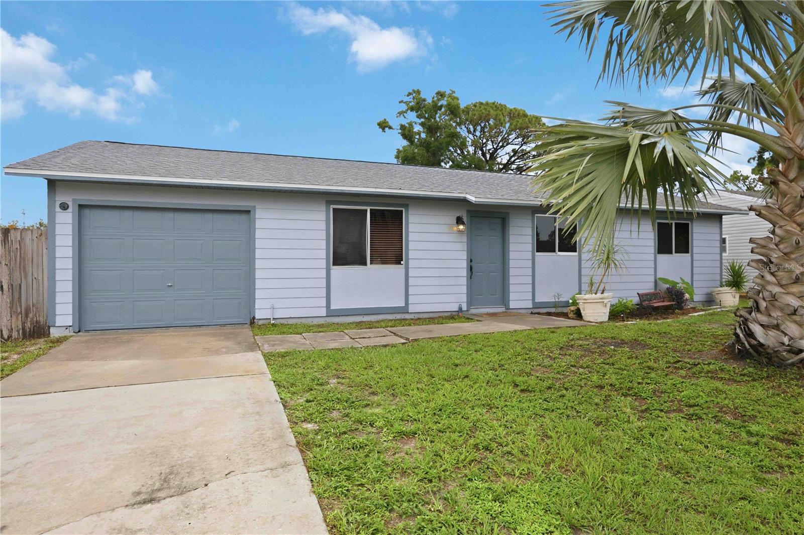 4057 Vana Dr, Sarasota, FL 34241