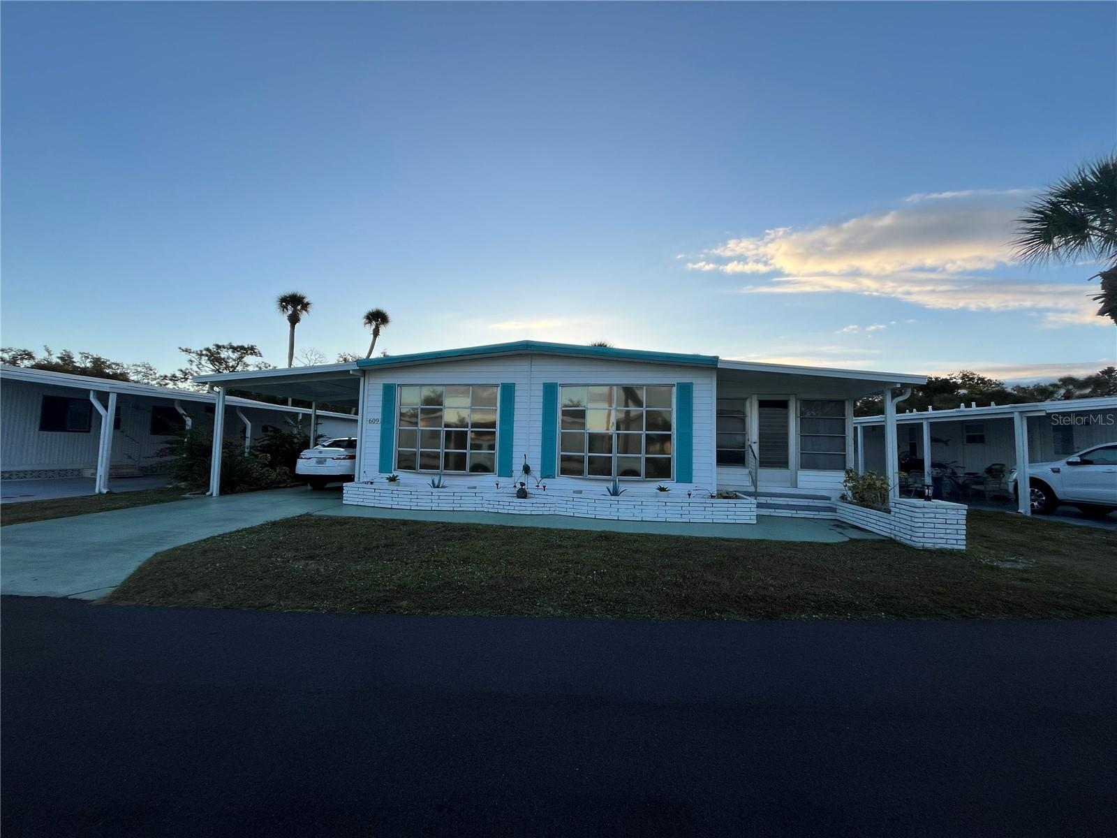 609 Cervina Dr, Venice, FL 34285