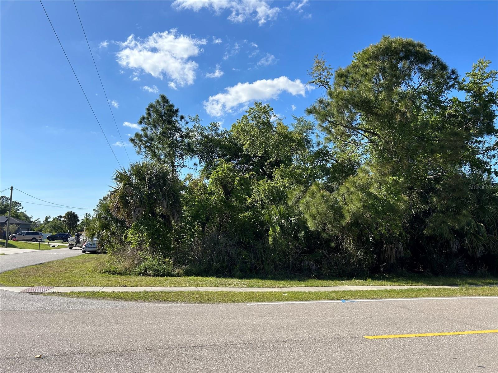 Jaylene Rd, North Port, FL 34288