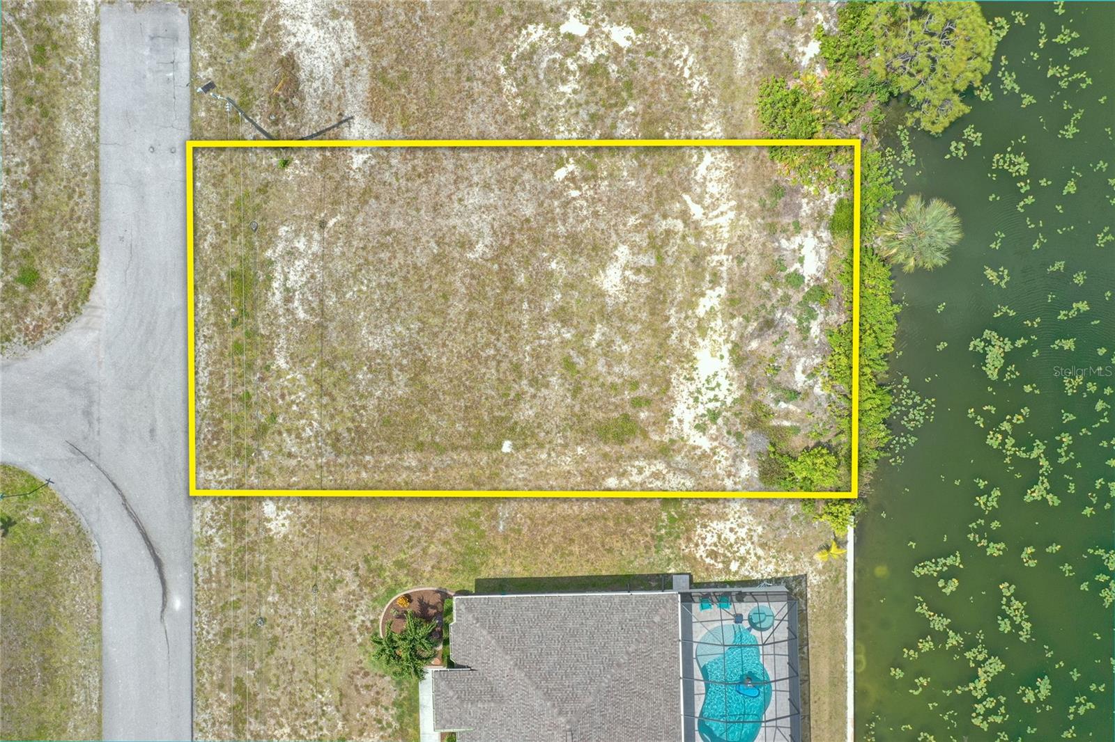 2429 Ne 5th Pl, Cape Coral, FL 33909
