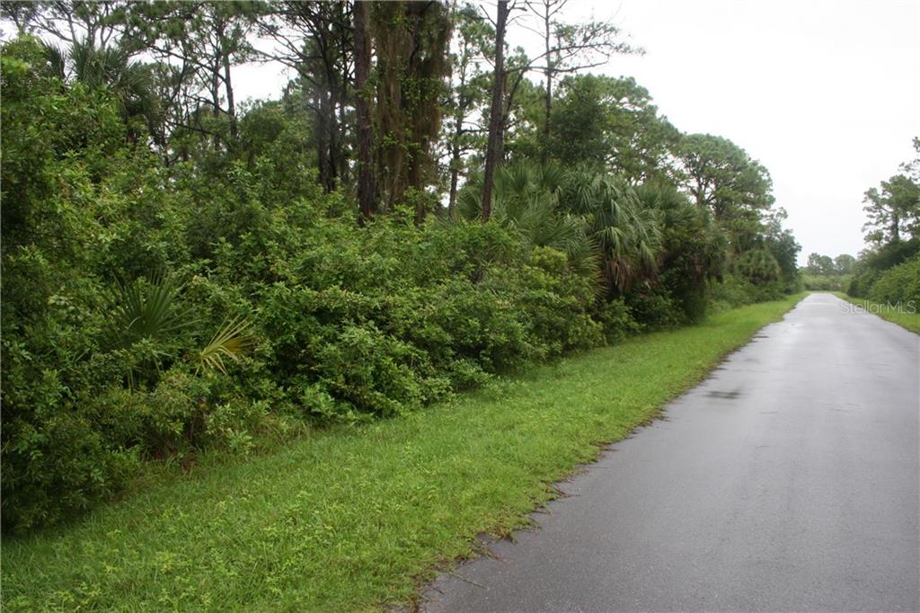 1307 Quantico St, Port Charlotte, FL 33953
