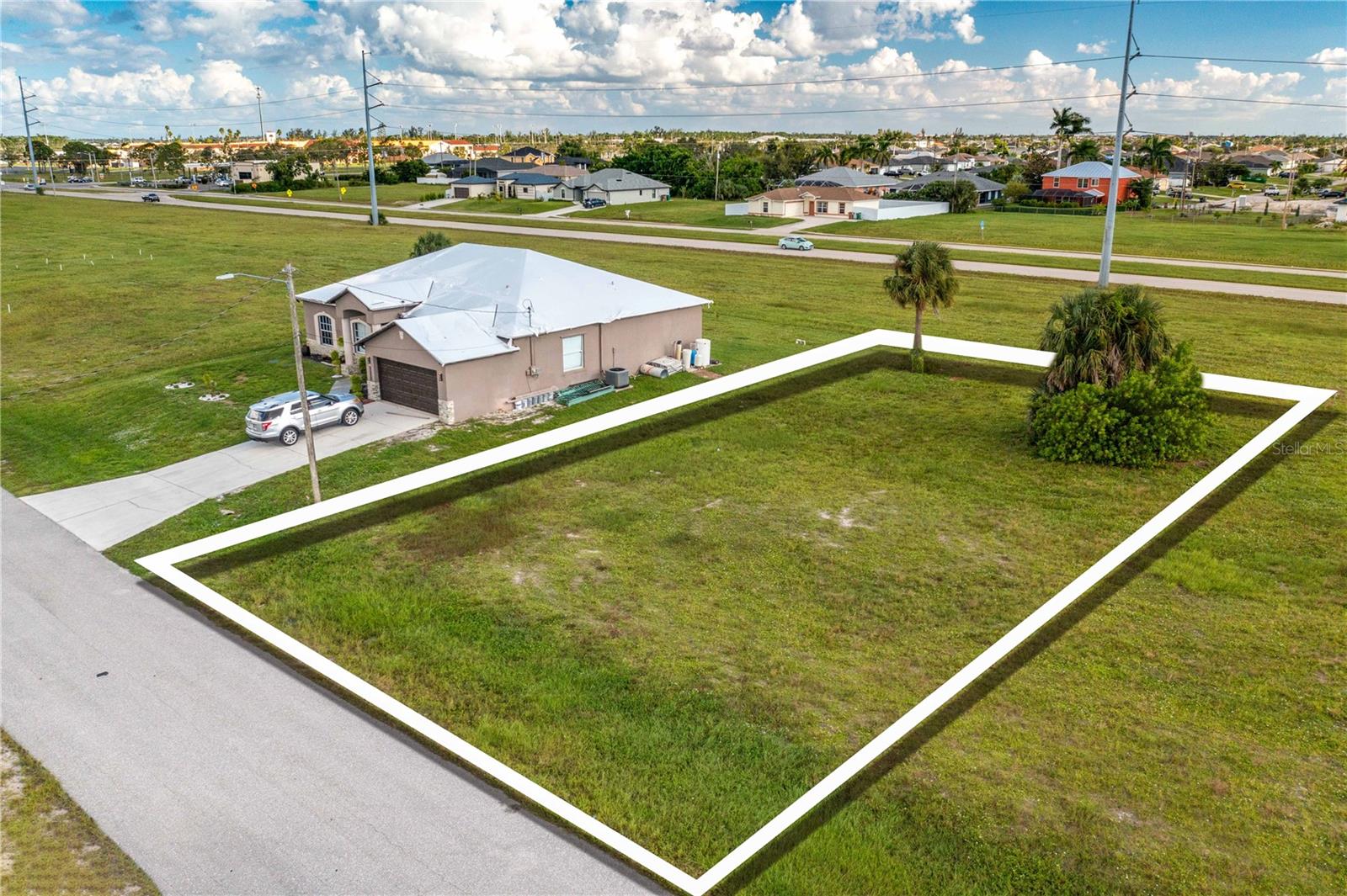 1718 Nw 8th Ter, Cape Coral, FL 33993