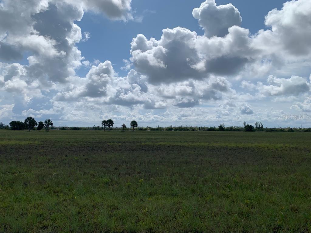 12 Sapsucker Dr, Placida, FL 33946