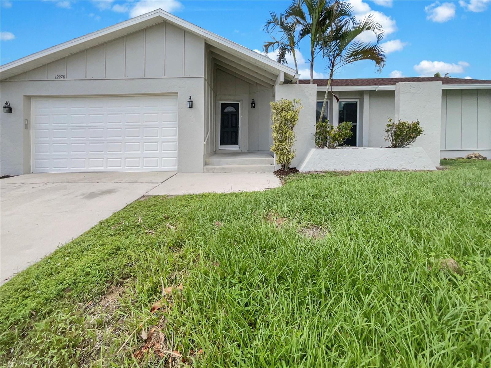 18978 Mcgrath Cir, Port Charlotte, FL 33948