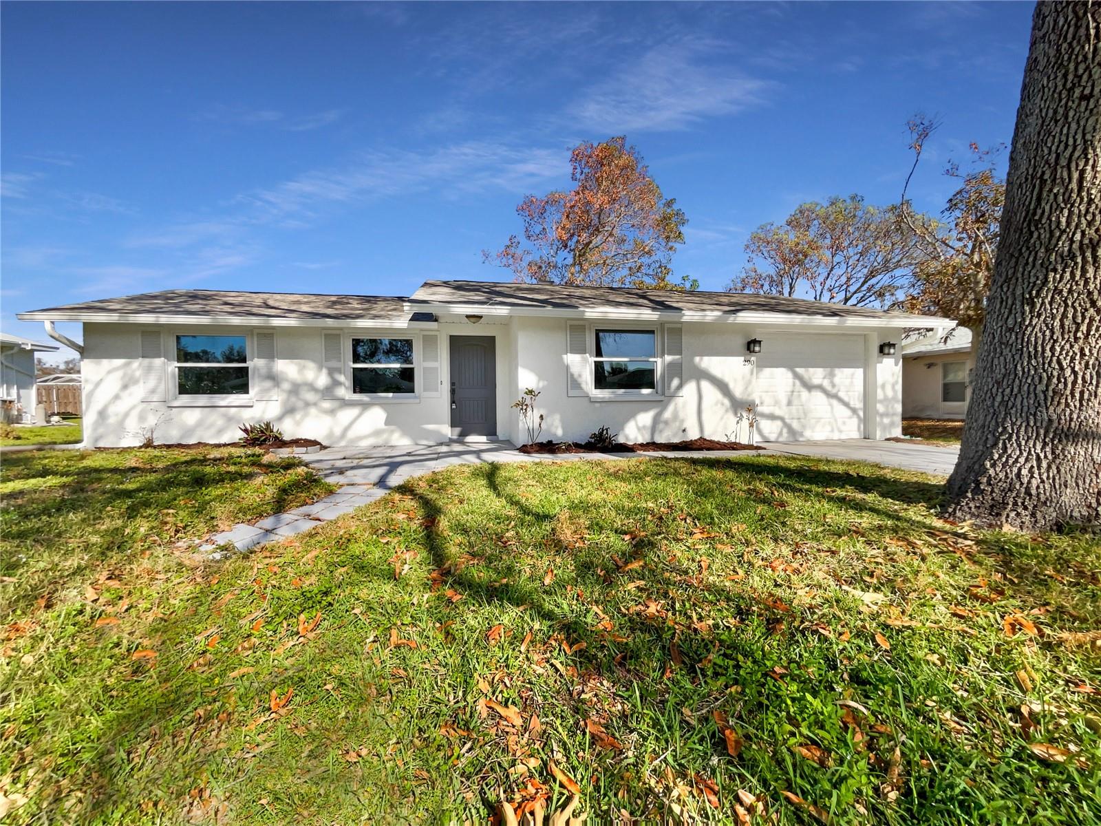 290 Dragon Rd, Venice, FL 34293