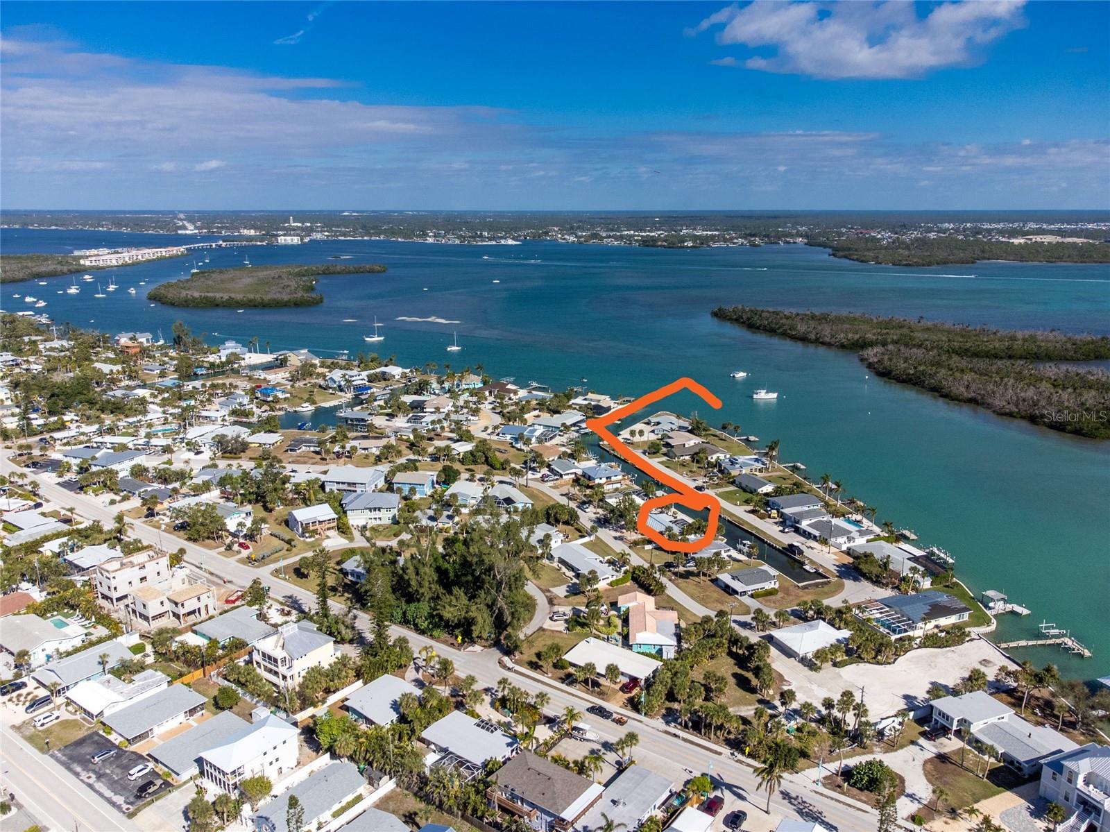 1275 Holiday Dr, Englewood, FL 34223