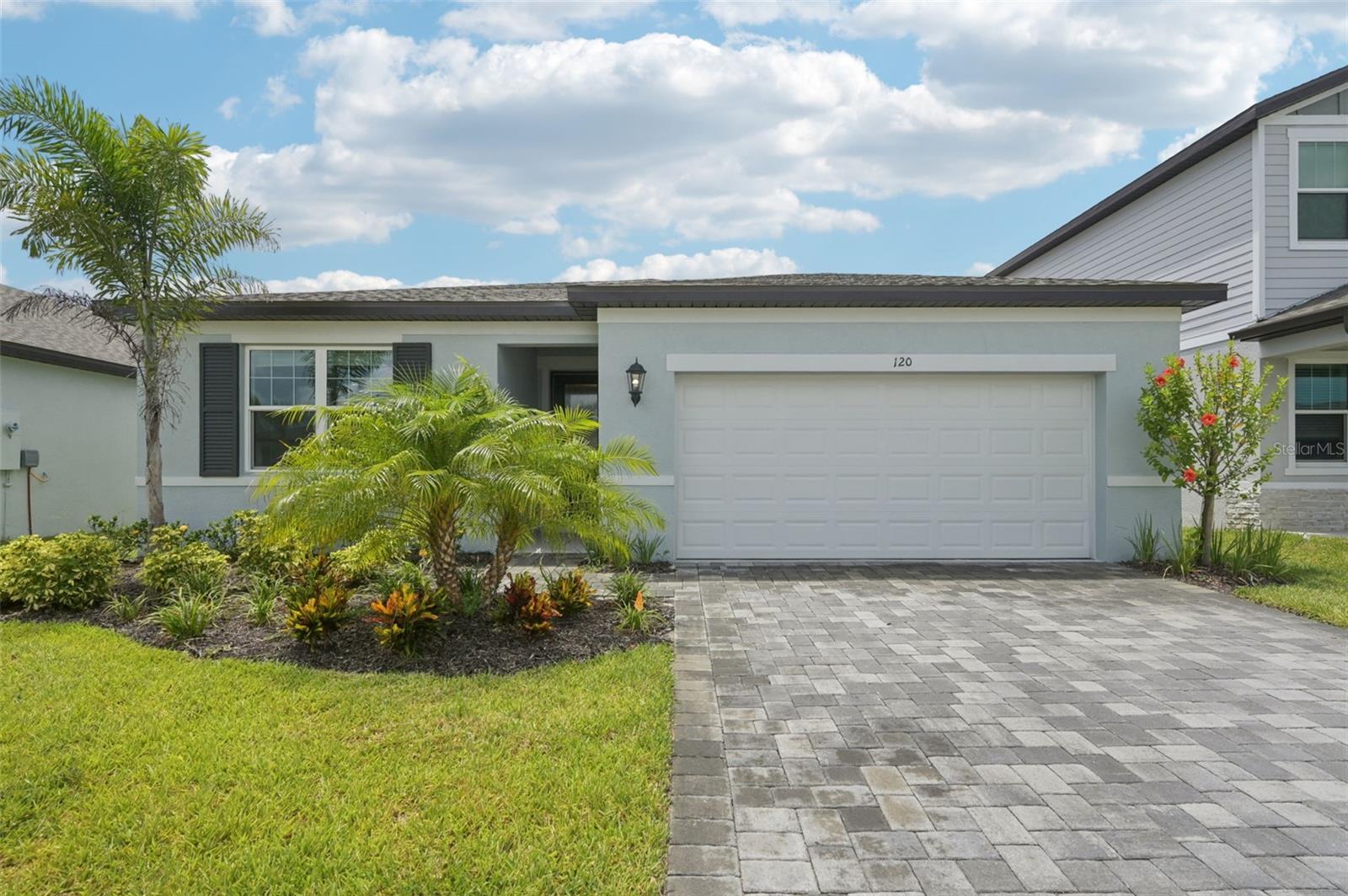 120 Runaway Field Ave, Nokomis, FL 34275