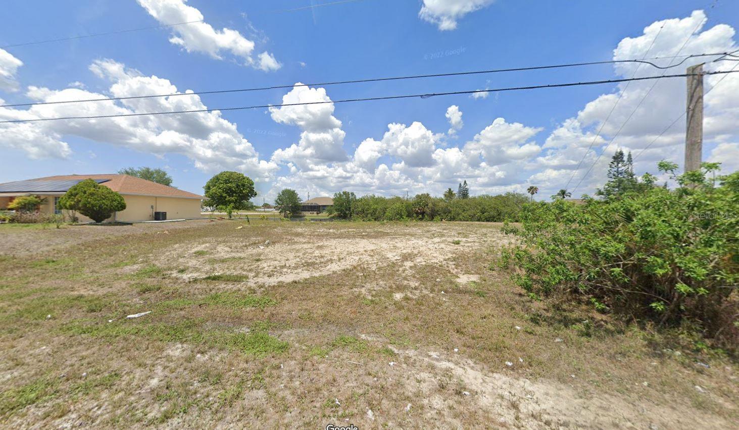 335 Ne 19th Ter, Cape Coral, FL 33909