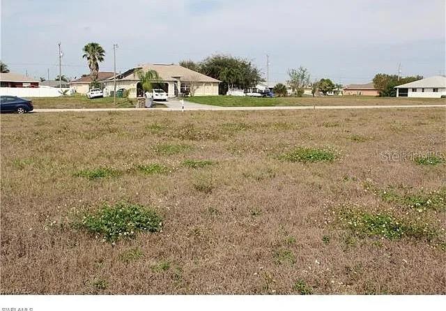 2201 Ne 10th Pl, Cape Coral, FL 33909